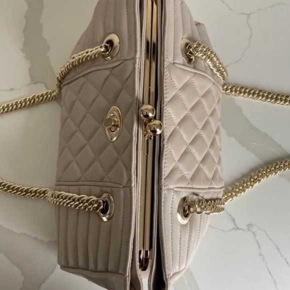 Women's GUESS Handbag Satchel Quilted Designer East West Silhouette Fall Creamy - Picture 13 of 13